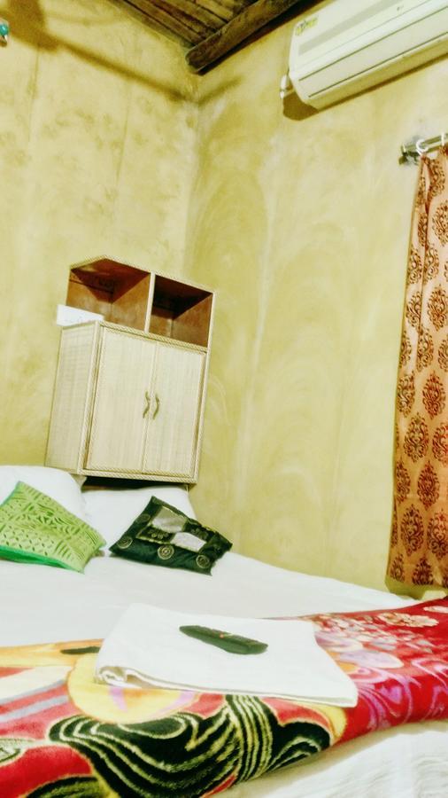 Roshnai Village Resort Bolpur Bilik gambar